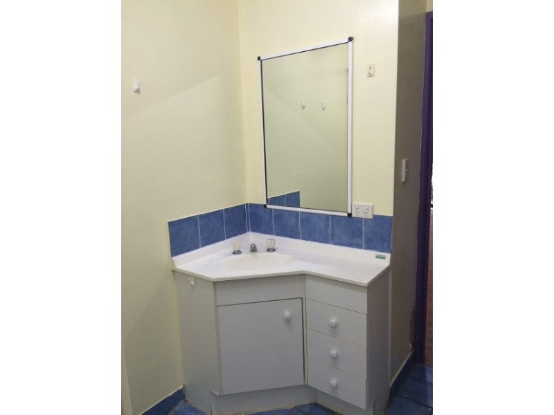 3/2 Mandalay Road, Mandalay QLD 4802