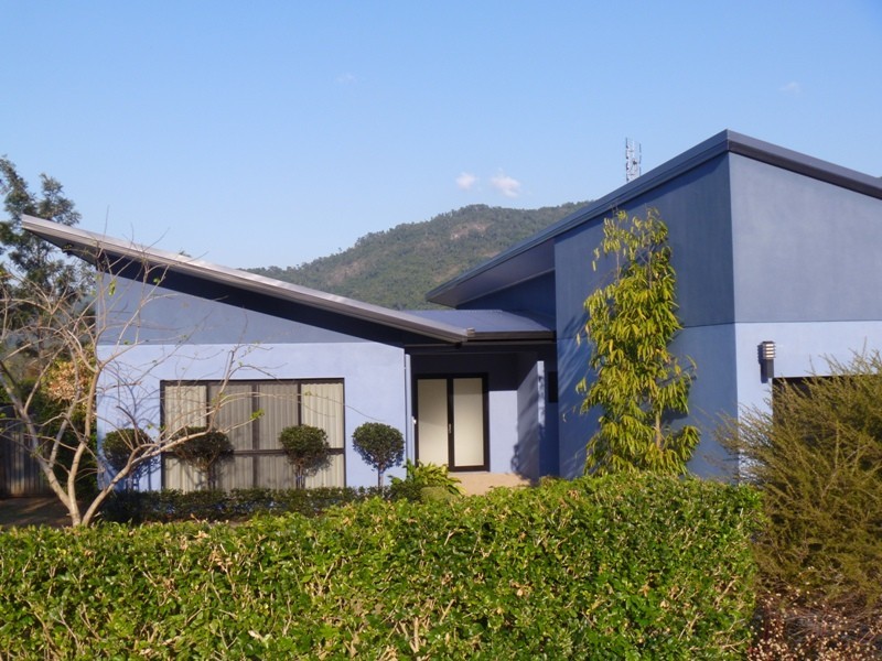 21 Armada Crescent, Jubilee Pocket QLD 4802