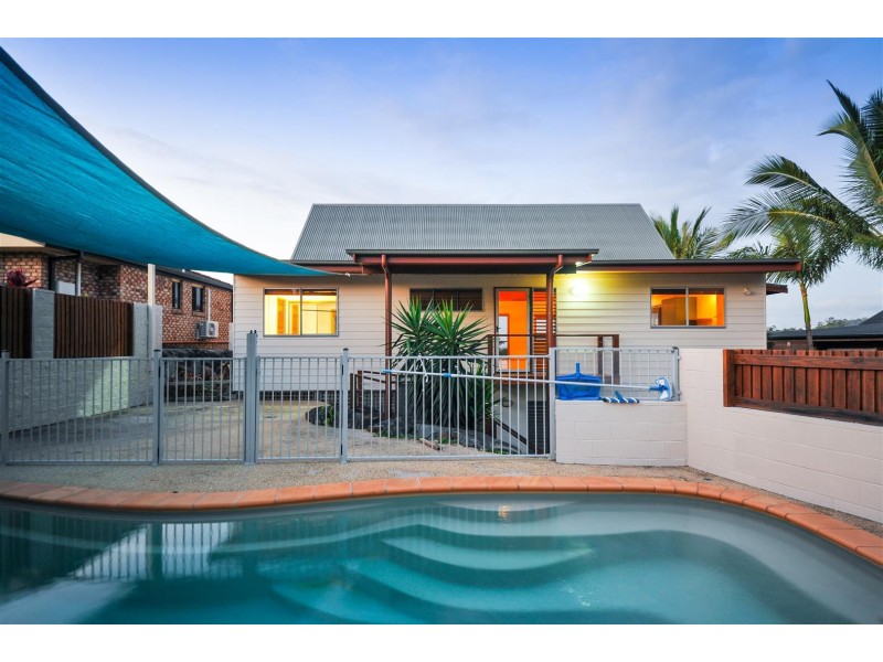 19 Panoramic Court, Cannonvale QLD 4802