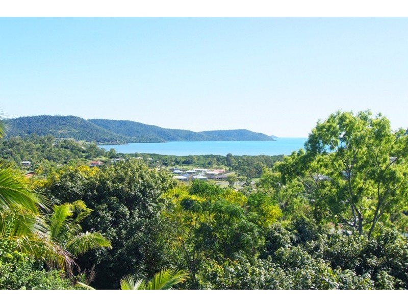 19 Panoramic Court, Cannonvale QLD 4802