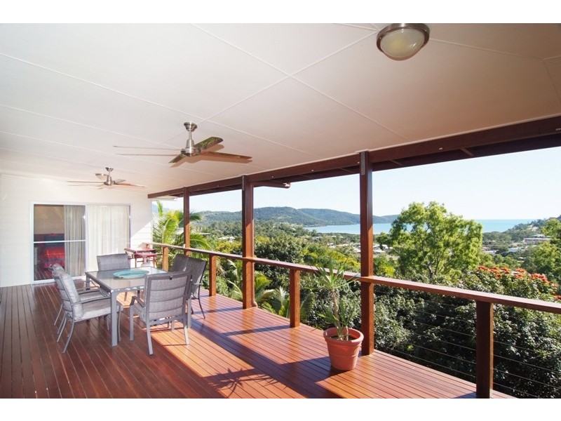 19 Panoramic Court, Cannonvale QLD 4802