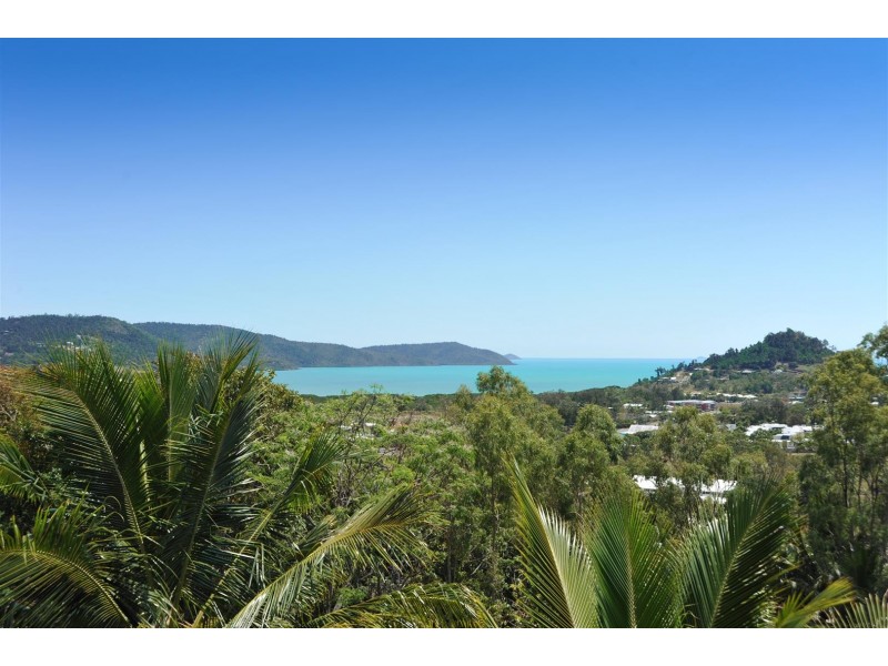 19 Panoramic Court, Cannonvale QLD 4802