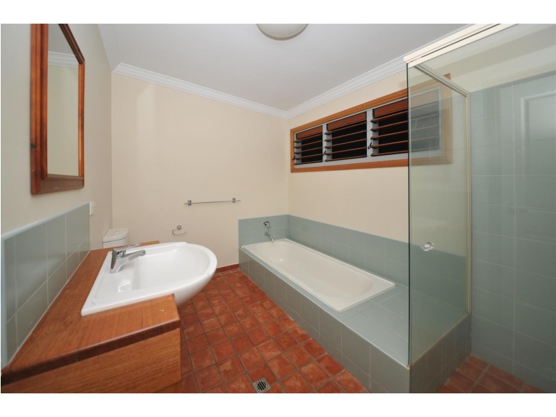 19 Panoramic Court, Cannonvale QLD 4802