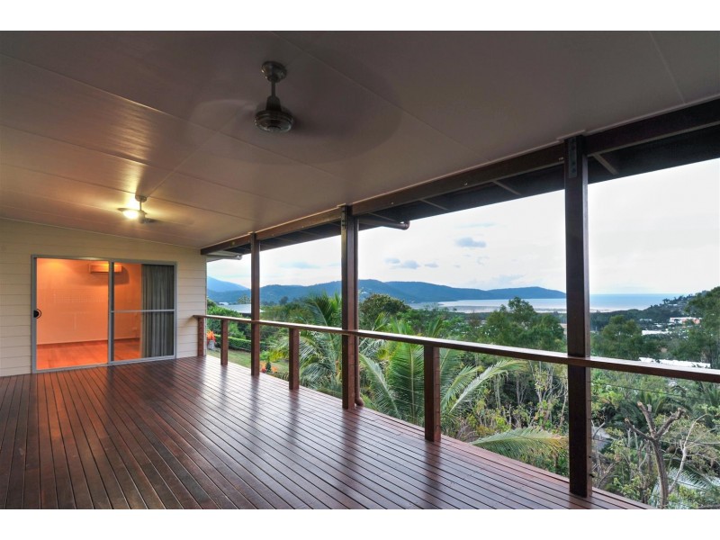 19 Panoramic Court, Cannonvale QLD 4802