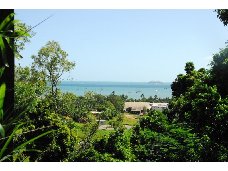 13 Stonehaven Court, Airlie Beach QLD 4802
