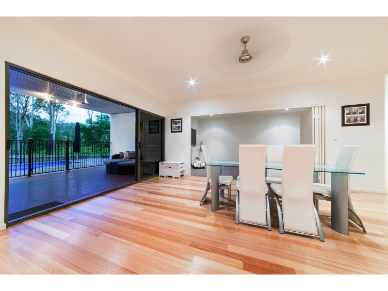 10 Jonquill Court, Cannonvale QLD 4802