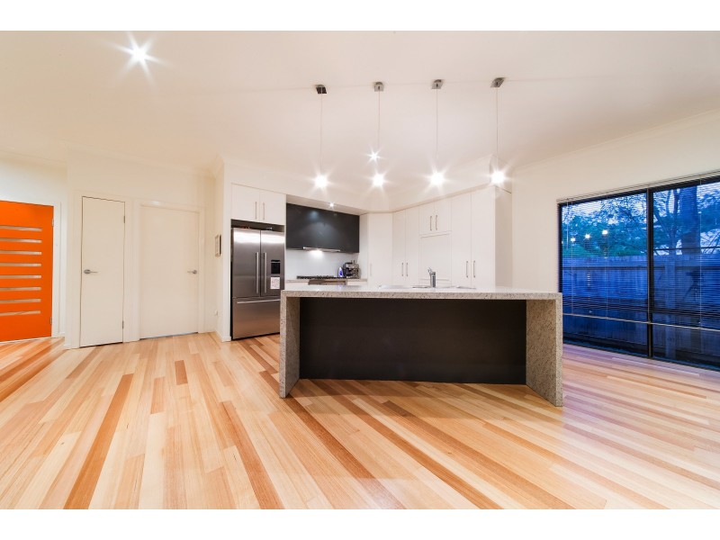 10 Jonquill Court, Cannonvale QLD 4802