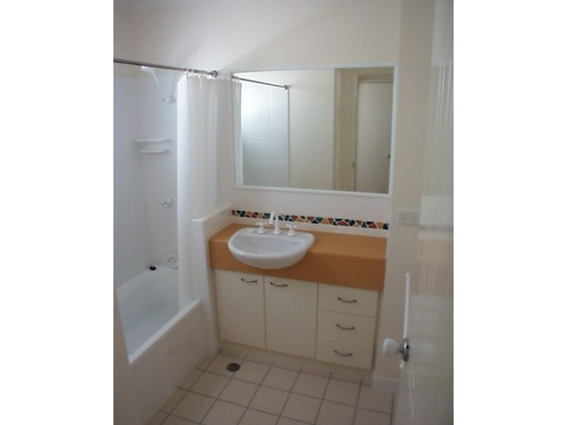 2/10 Lewis Street, Airlie Beach QLD 4802