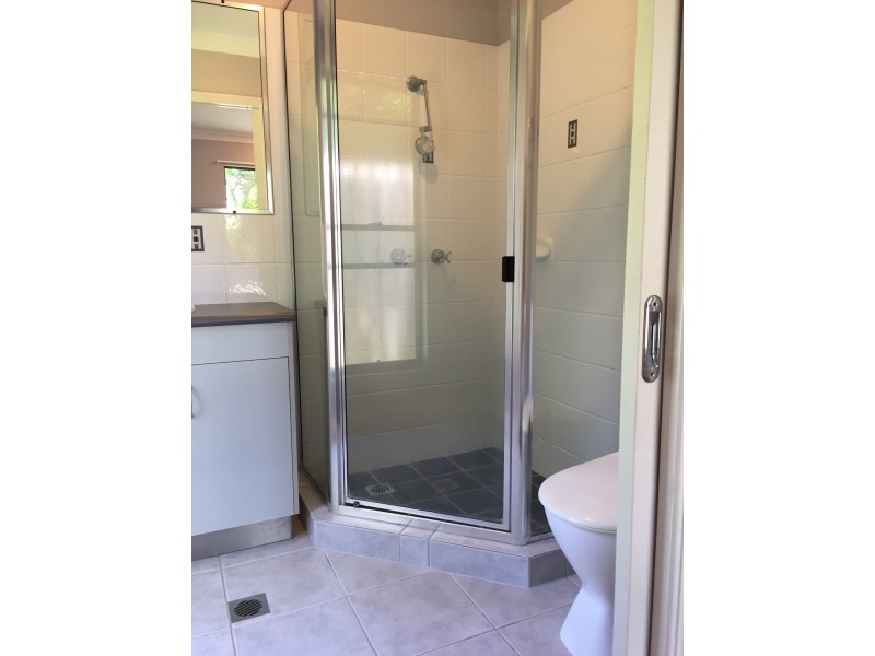 2/14 Banksia Court, Cannonvale QLD 4802