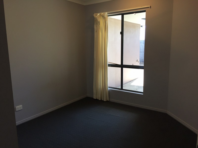 2/14 Banksia Court, Cannonvale QLD 4802