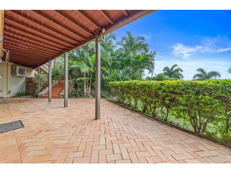7 Country Road, Cannonvale QLD 4802
