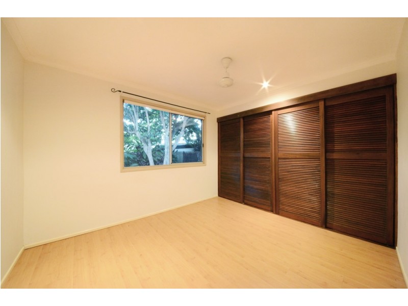 2 Picaninni Close, Cannonvale QLD 4802