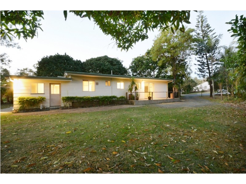 2 Picaninni Close, Cannonvale QLD 4802