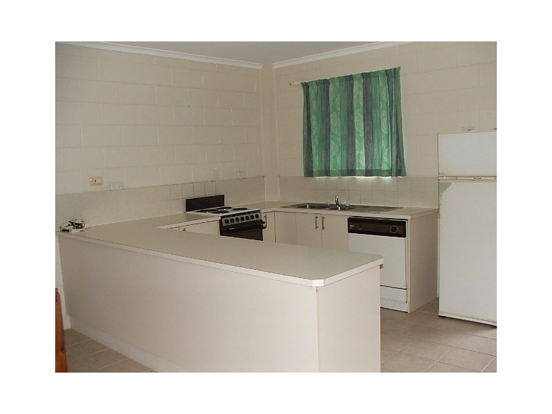 10/14 Island Drive, Cannonvale QLD 4802