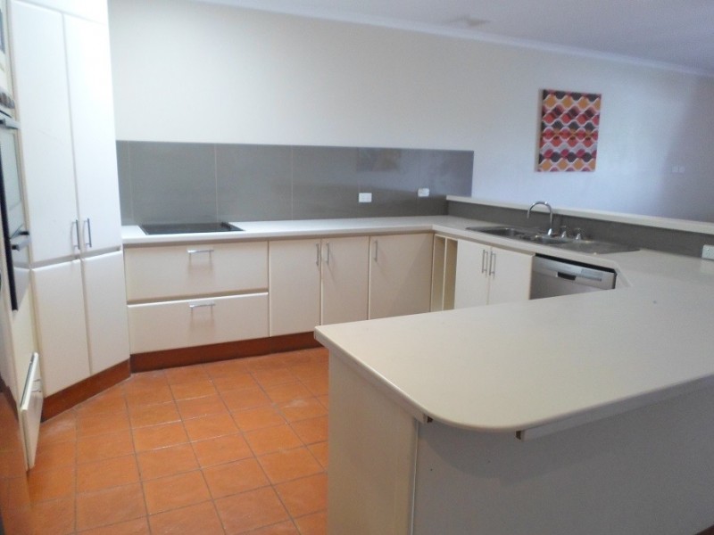 2/348 Shute Harbour Road, Airlie Beach QLD 4802