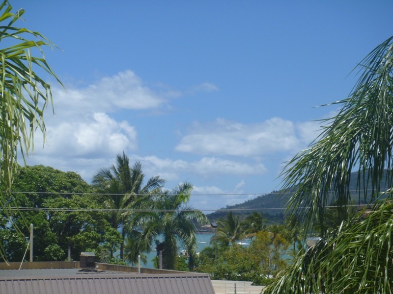 2/348 Shute Harbour Road, Airlie Beach QLD 4802