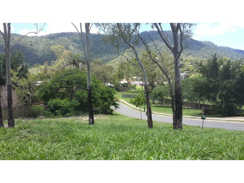 6 Beth Court, Cannonvale QLD 4802