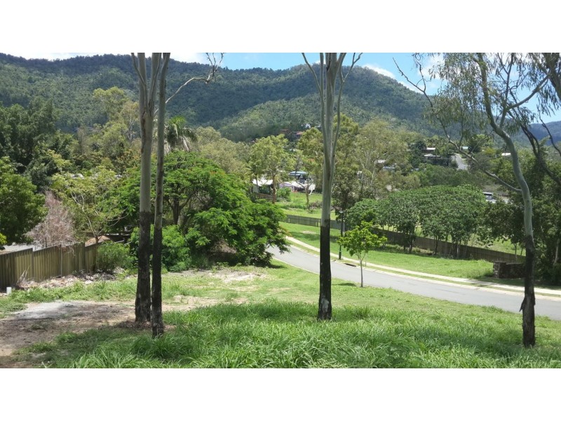 6 Beth Court, Cannonvale QLD 4802