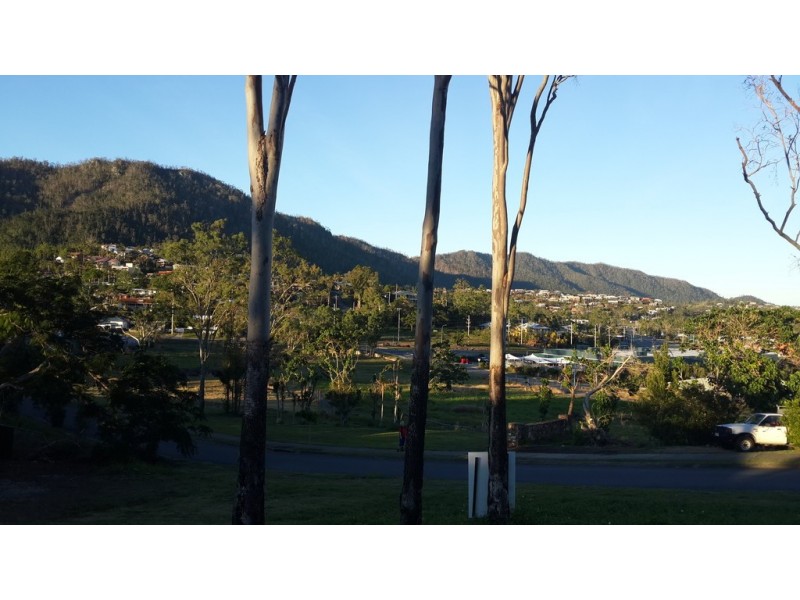 6 Beth Court, Cannonvale QLD 4802