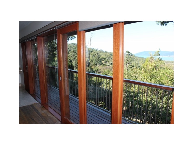 257 Paluma Road, Cannonvale QLD 4802