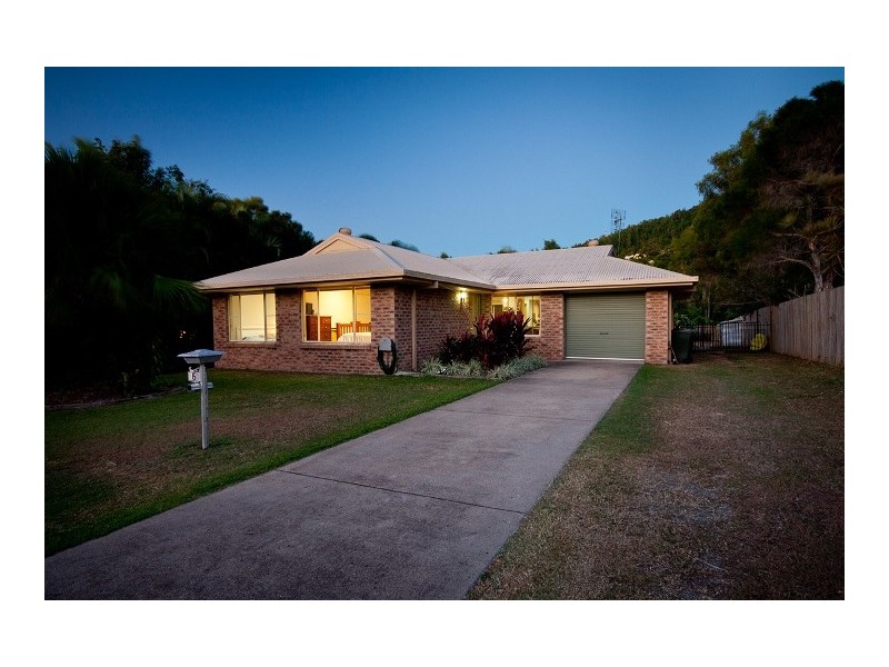 5 Solway Avenue, Cannonvale QLD 4802