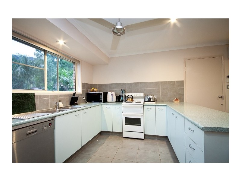 5 Solway Avenue, Cannonvale QLD 4802