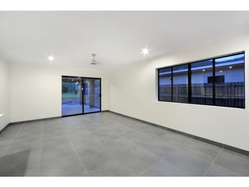 59 Parker Rd, Cannonvale QLD 4802