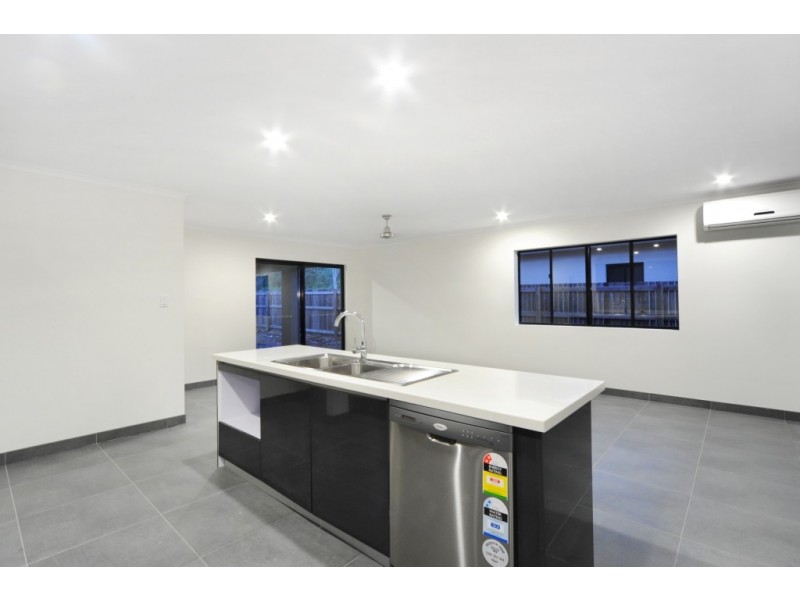 59 Parker Rd, Cannonvale QLD 4802