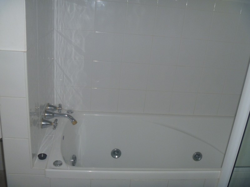 25/24 Beach Road, Cannonvale QLD 4802