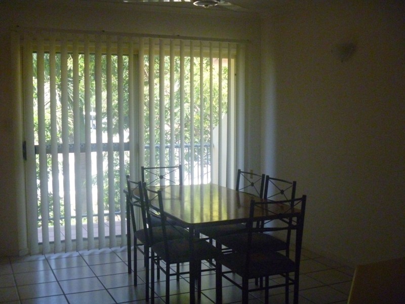 25/24 Beach Road, Cannonvale QLD 4802