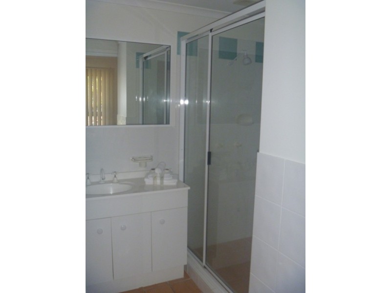 6/24 Beach Road, Cannonvale QLD 4802