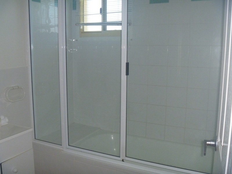 6/24 Beach Road, Cannonvale QLD 4802