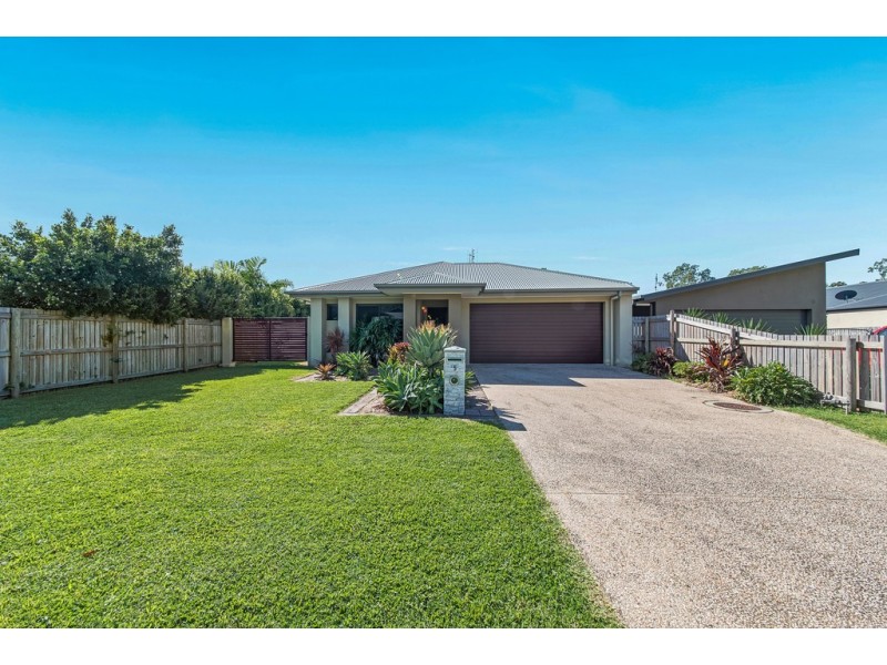 5 Twin Creek Court, Cannonvale QLD 4802