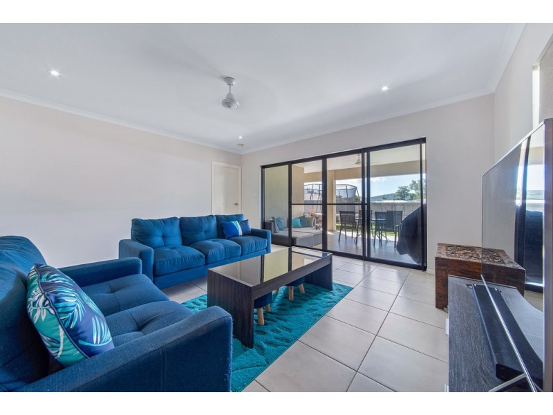 5 Twin Creek Court, Cannonvale QLD 4802
