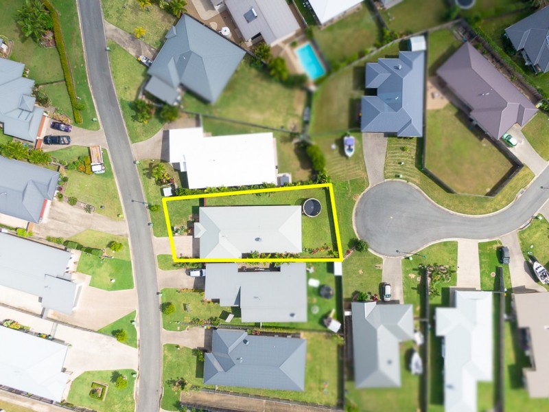 5 Twin Creek Court, Cannonvale QLD 4802