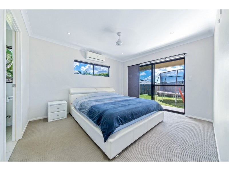 5 Twin Creek Court, Cannonvale QLD 4802