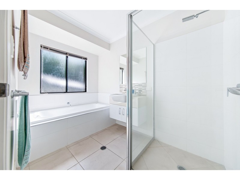 5 Twin Creek Court, Cannonvale QLD 4802