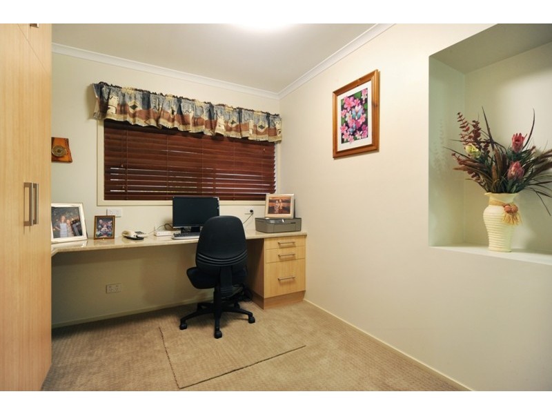 27 Manooka Drive, Cannonvale QLD 4802