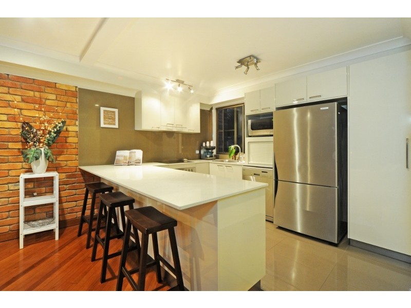 3/3 Beach Road, Cannonvale QLD 4802