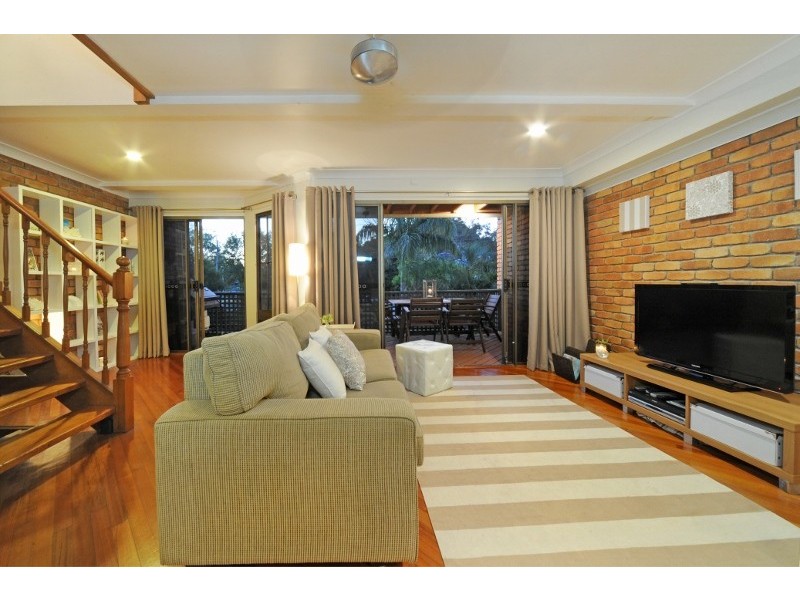3/3 Beach Road, Cannonvale QLD 4802