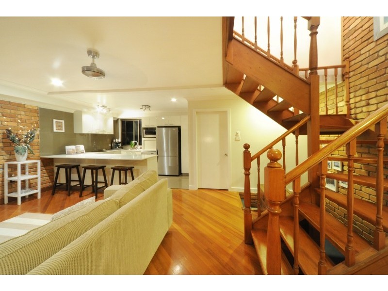 3/3 Beach Road, Cannonvale QLD 4802