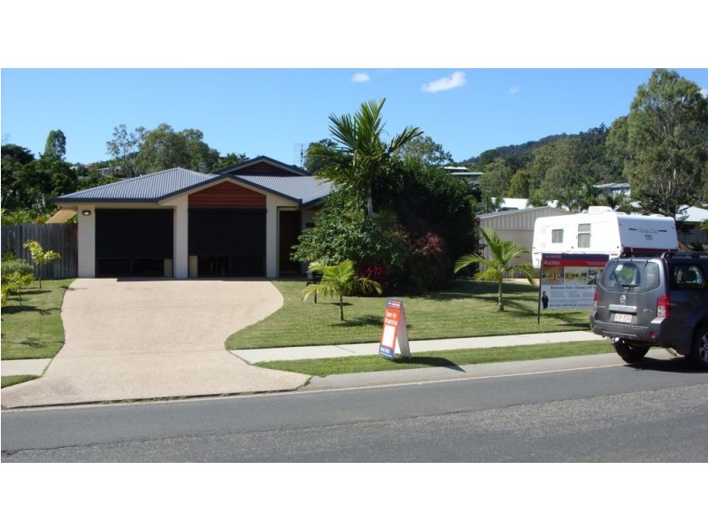 28 Links Road, Cannonvale QLD 4802