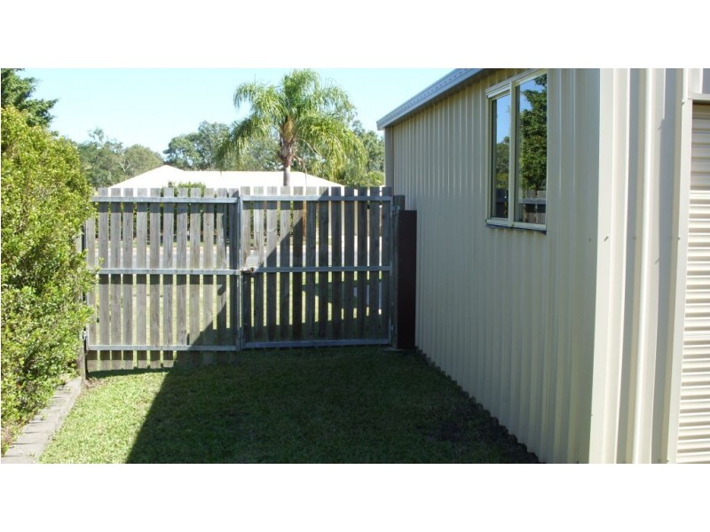 28 Links Road, Cannonvale QLD 4802