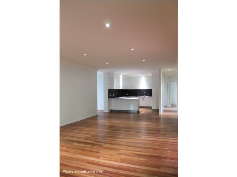 15 Border Drive, Cannonvale QLD 4802