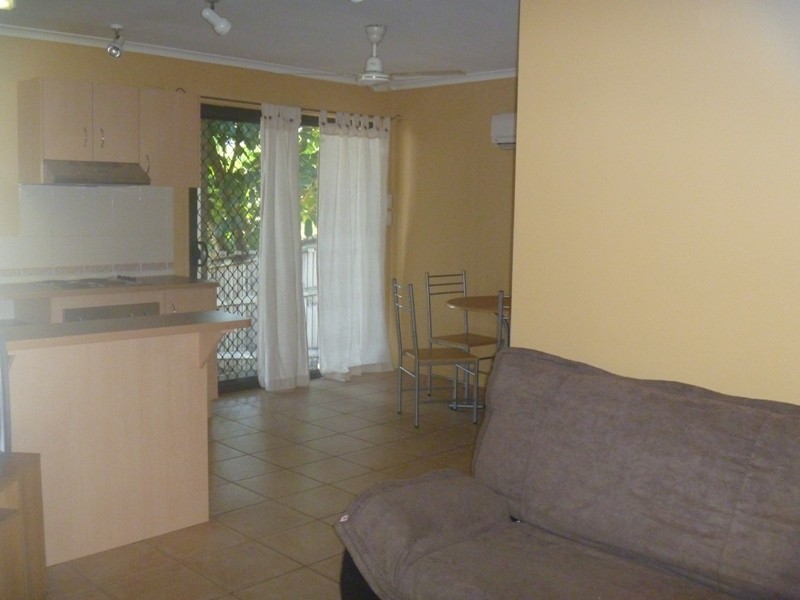 3/8 Wambiri Street, Cannonvale QLD 4802