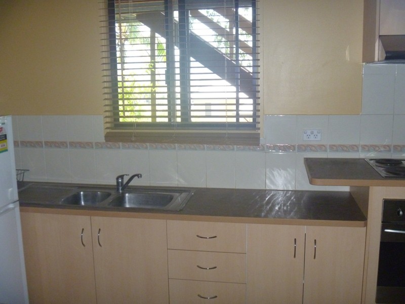 3/8 Wambiri Street, Cannonvale QLD 4802