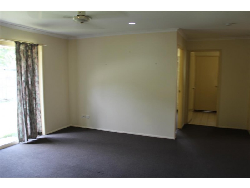 11 Cateran Crescent, Cannonvale QLD 4802