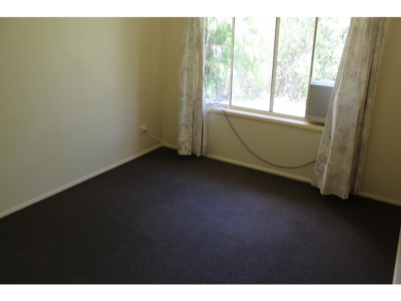 11 Cateran Crescent, Cannonvale QLD 4802