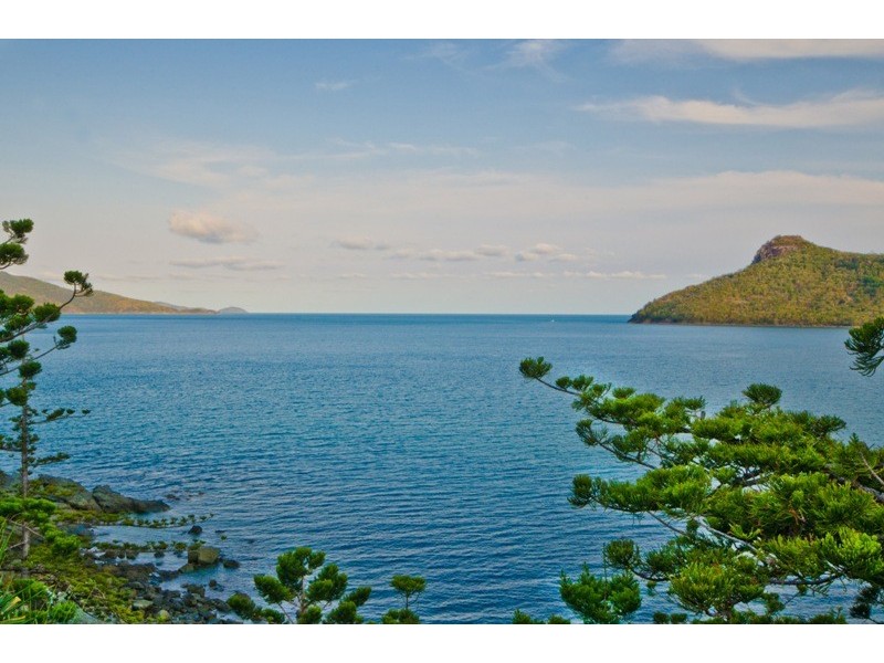 16 Melaleuca Drive – Mermaid’s Reach, Hamilton Island QLD 4803