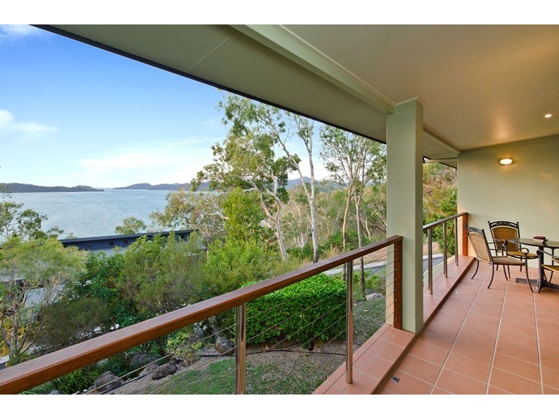 2 Compass Pt 4 Acacia Drive, Hamilton Island QLD 4803